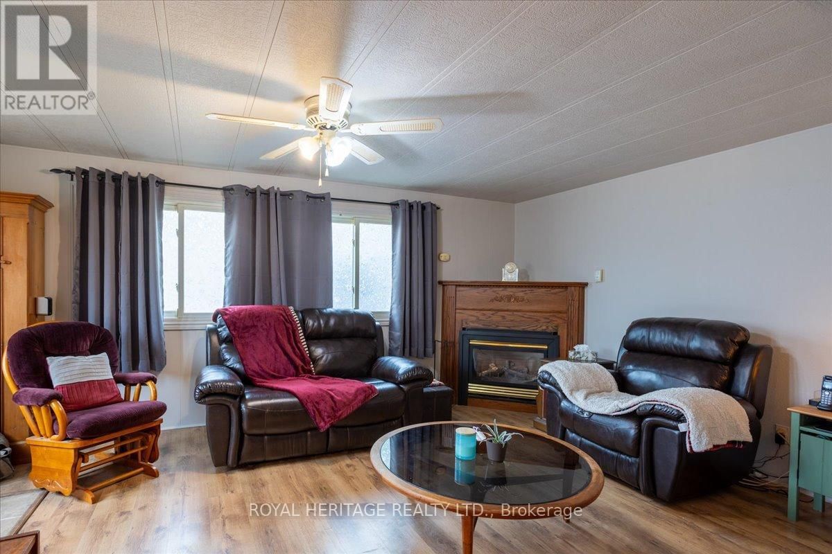39 CIRCLE DRIVE Image 3