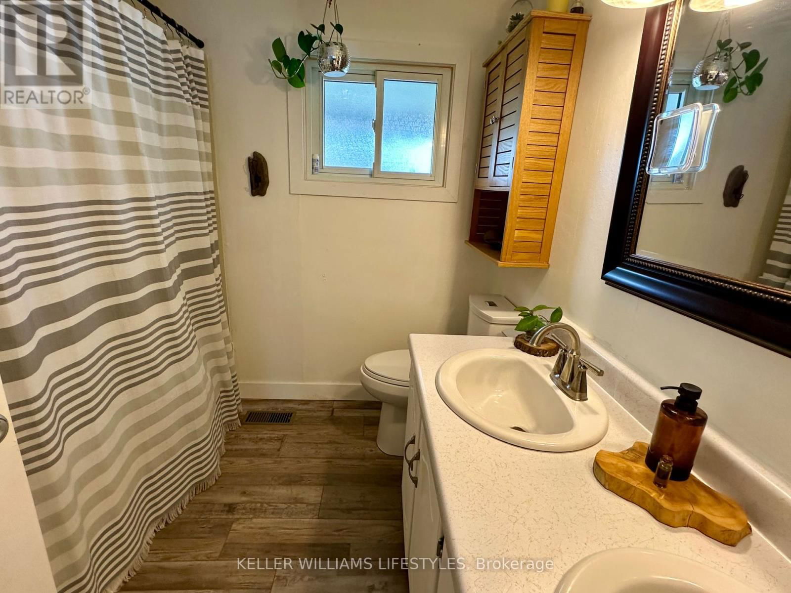 16 VELMA STREET Image 19