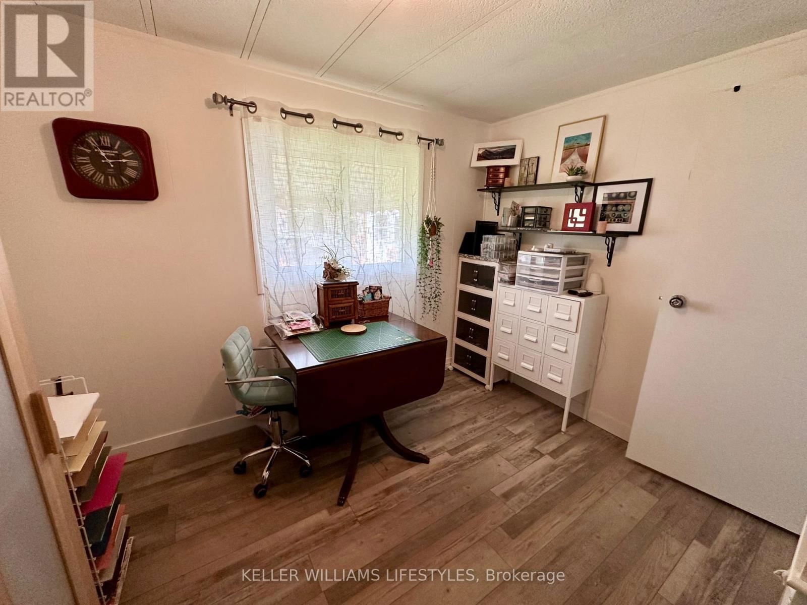 16 VELMA STREET Image 24