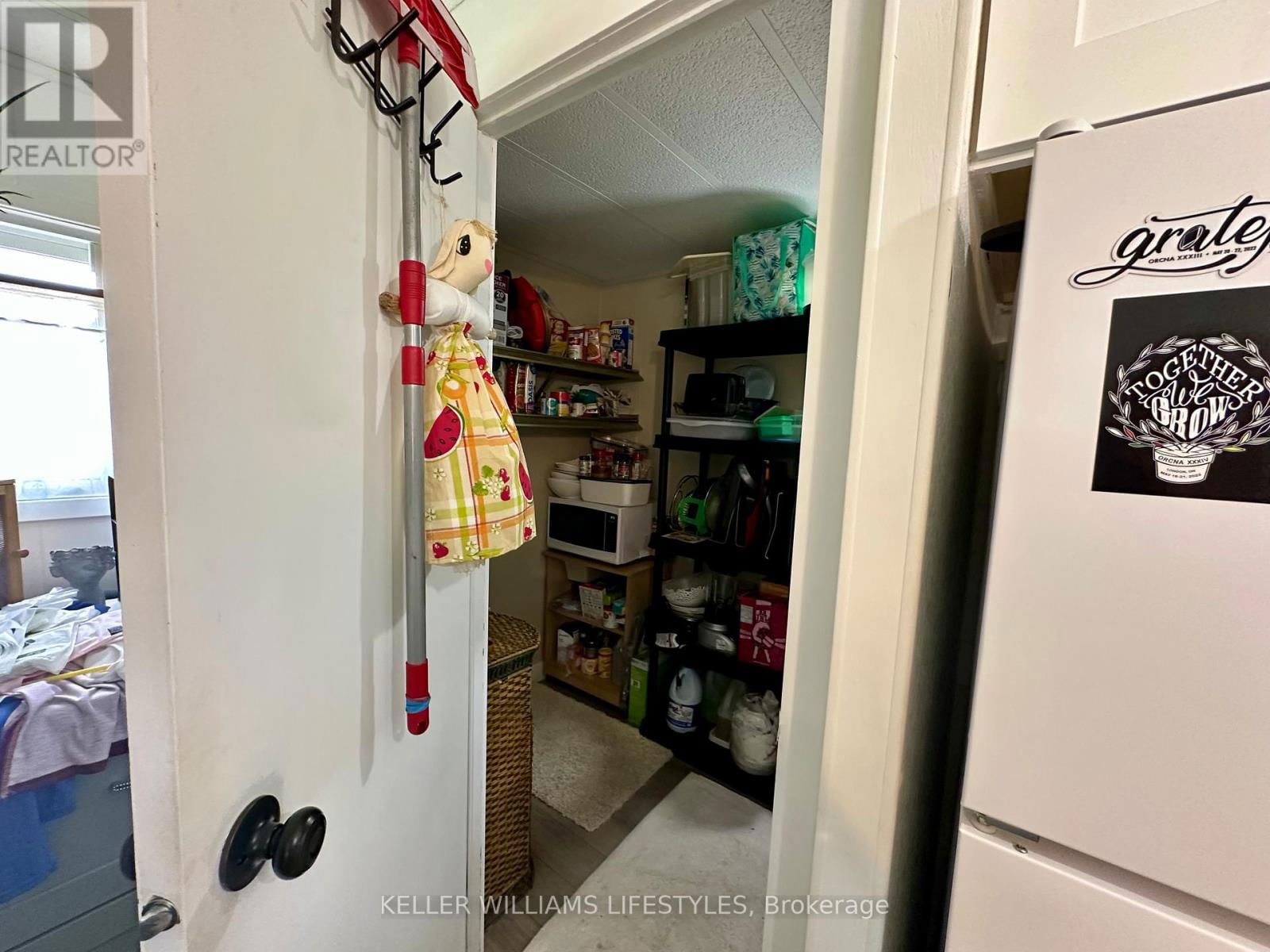 16 VELMA STREET Image 25