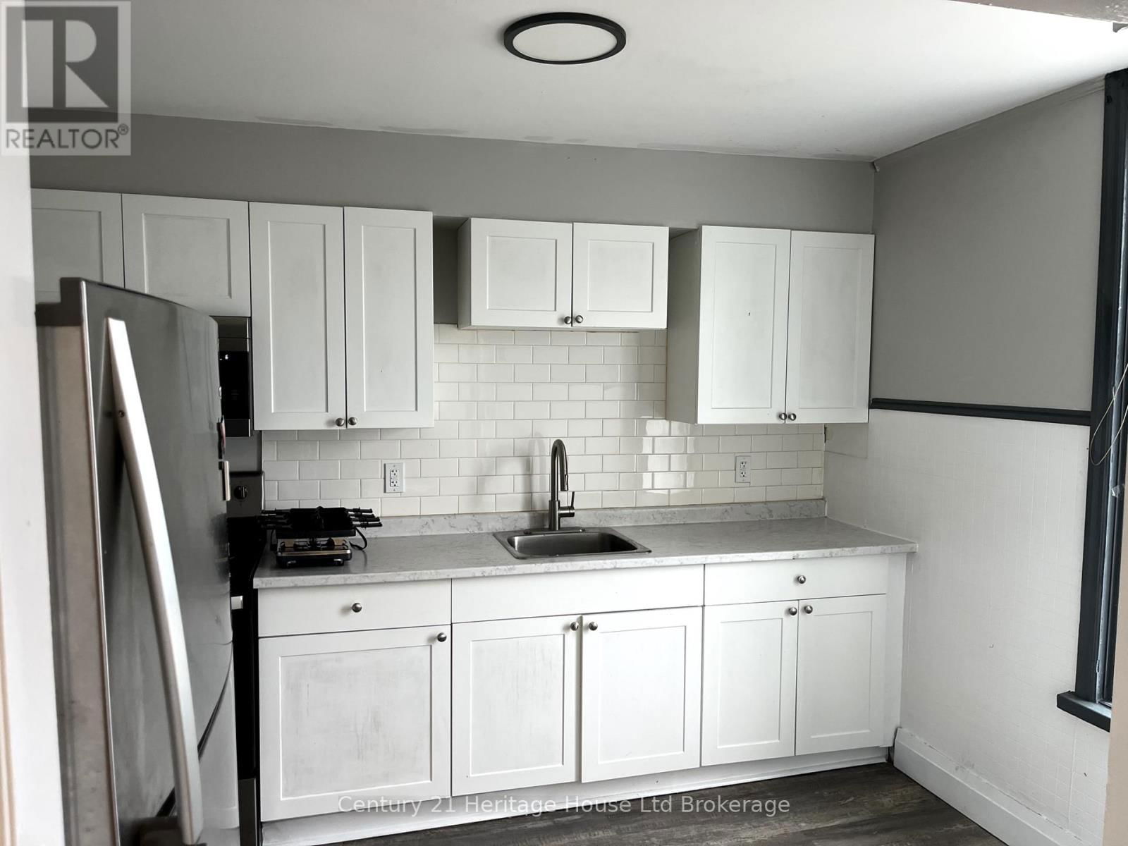 3 - 2 BALDWIN STREET Image 3