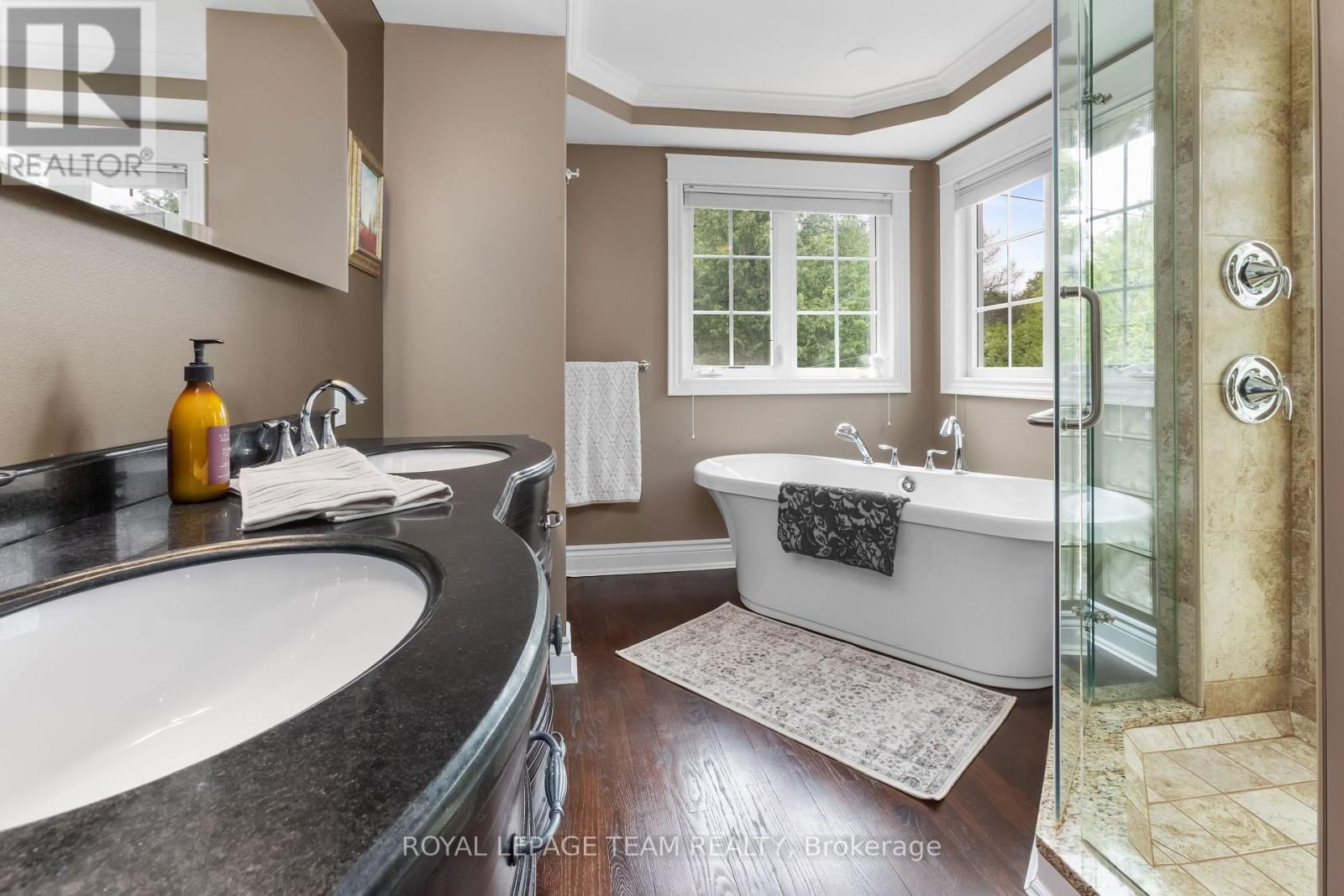 524 BROADVIEW AVENUE Image 20