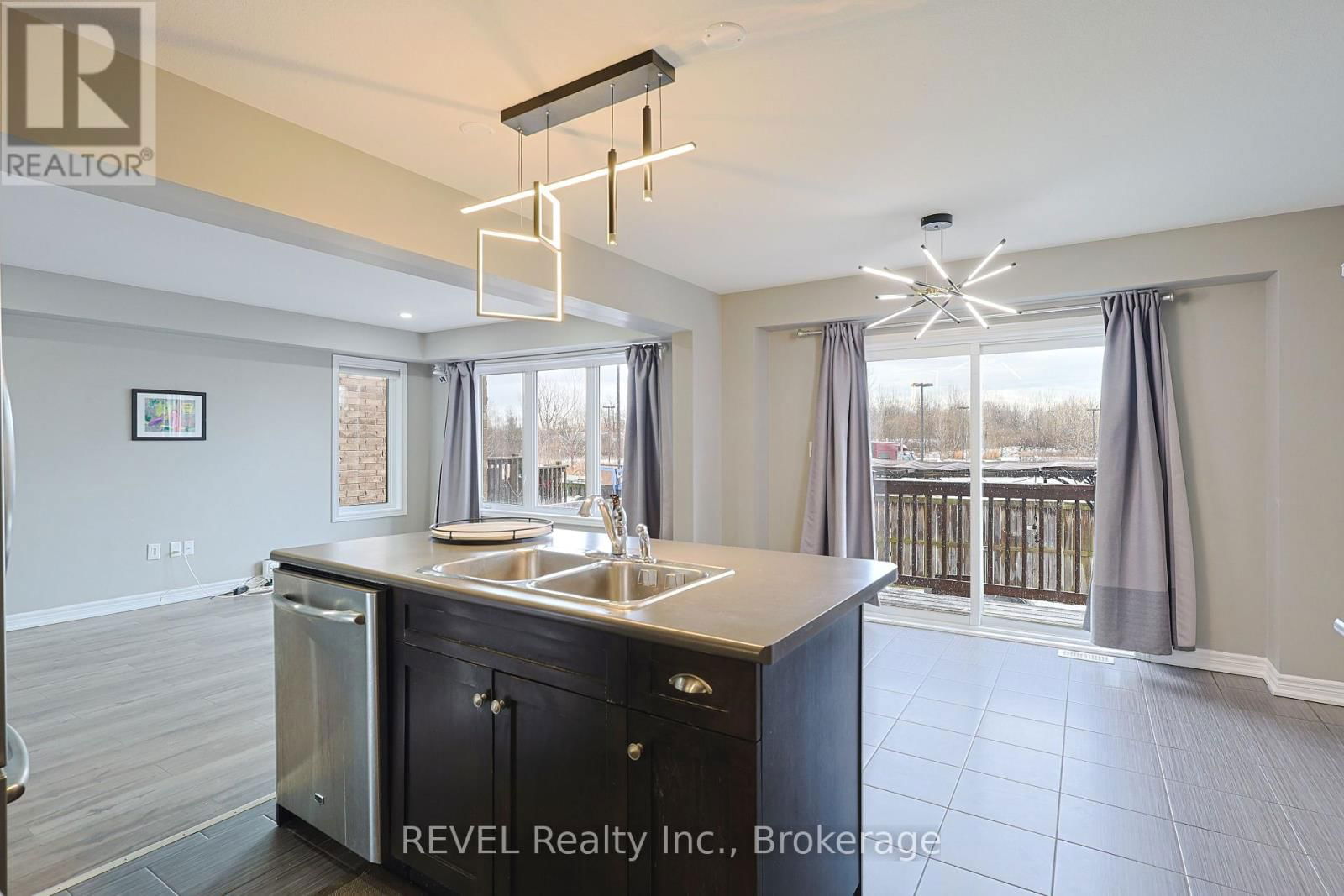 7272 LIONSHEAD AVENUE Image 11