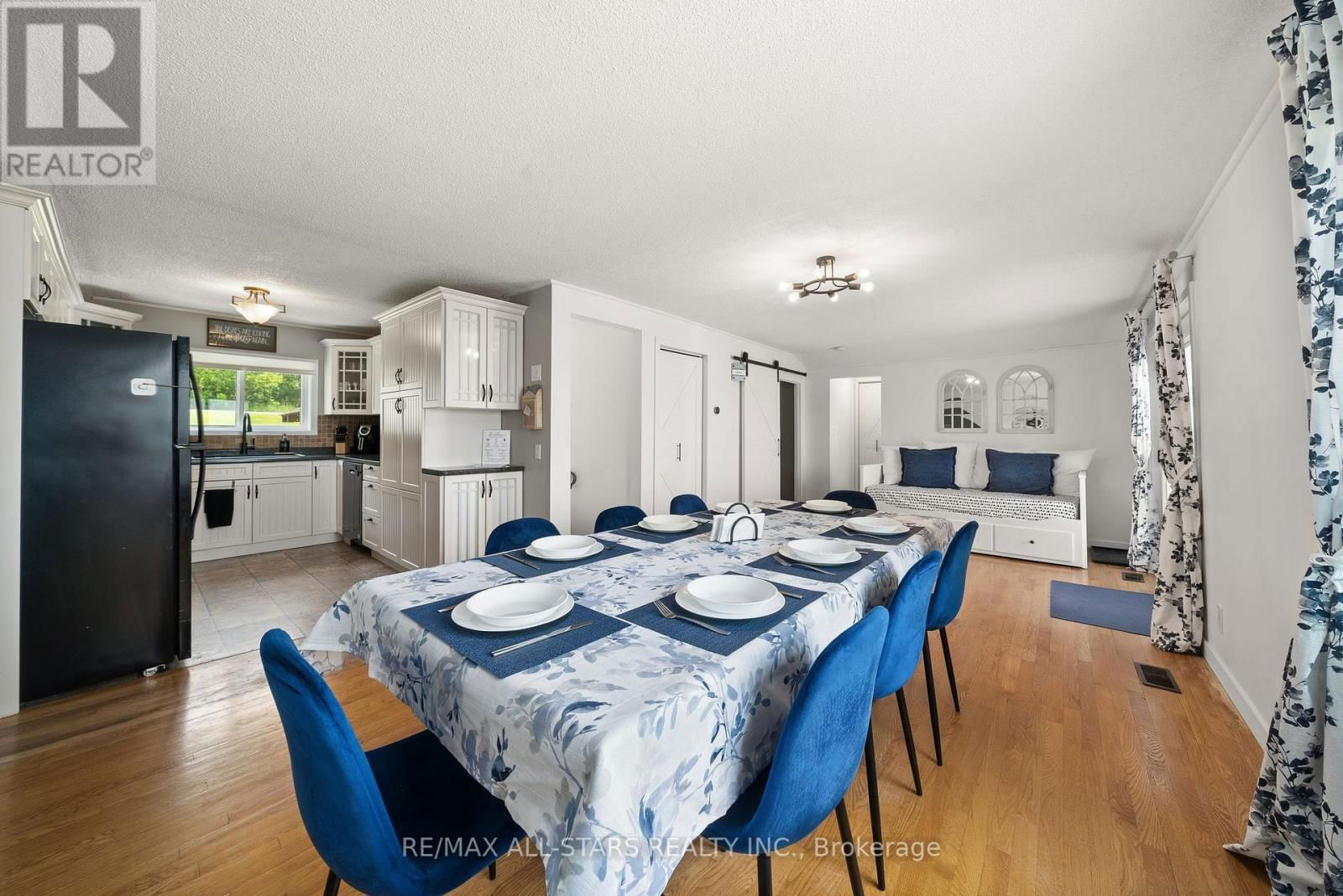 267 SNUG HARBOUR ROAD Image 5