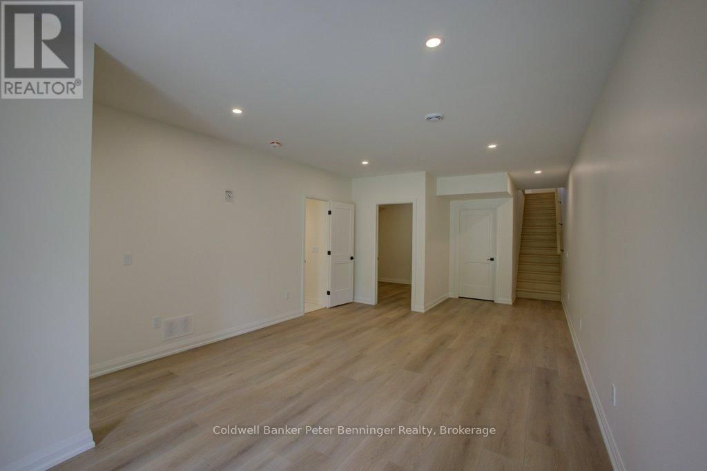 5 - 311 ARNAUD STREET Image 25