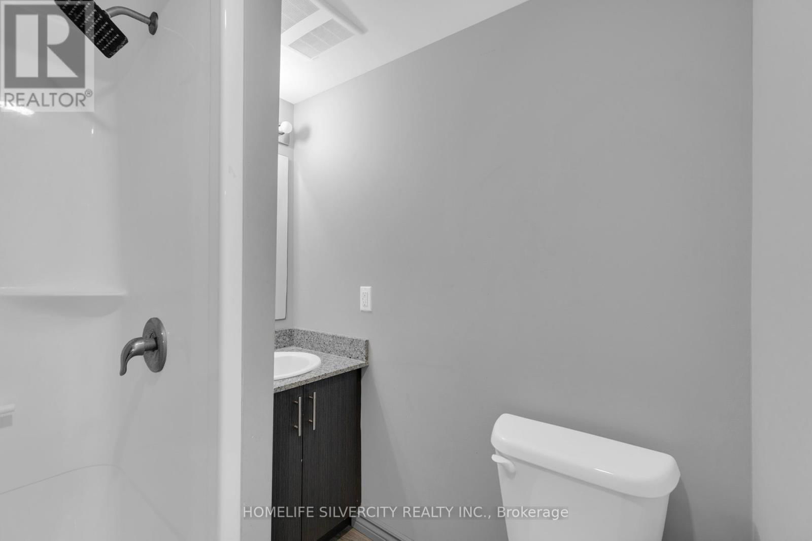 405 - 275 LARCH STREET Image 9