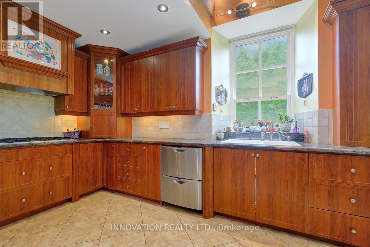 1 - 2976 RICHMOND ROAD Image 15