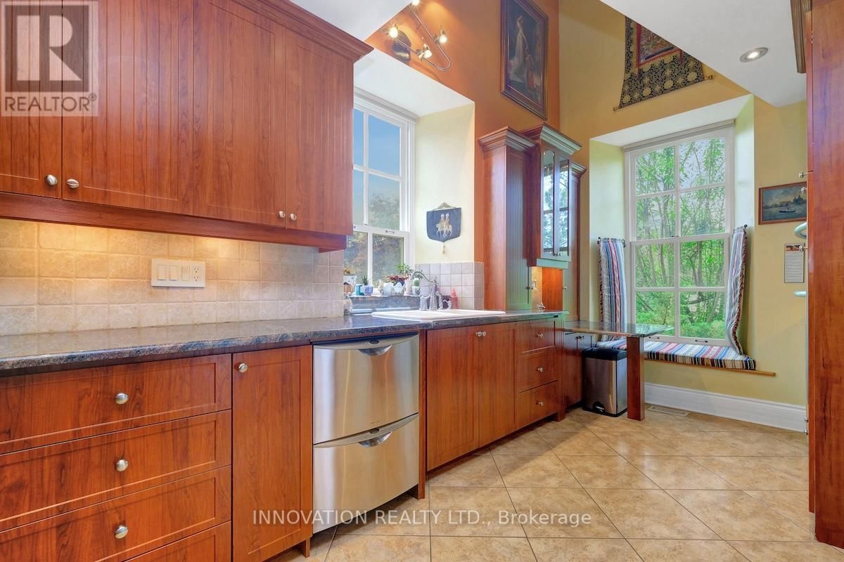 1 - 2976 RICHMOND ROAD Image 17