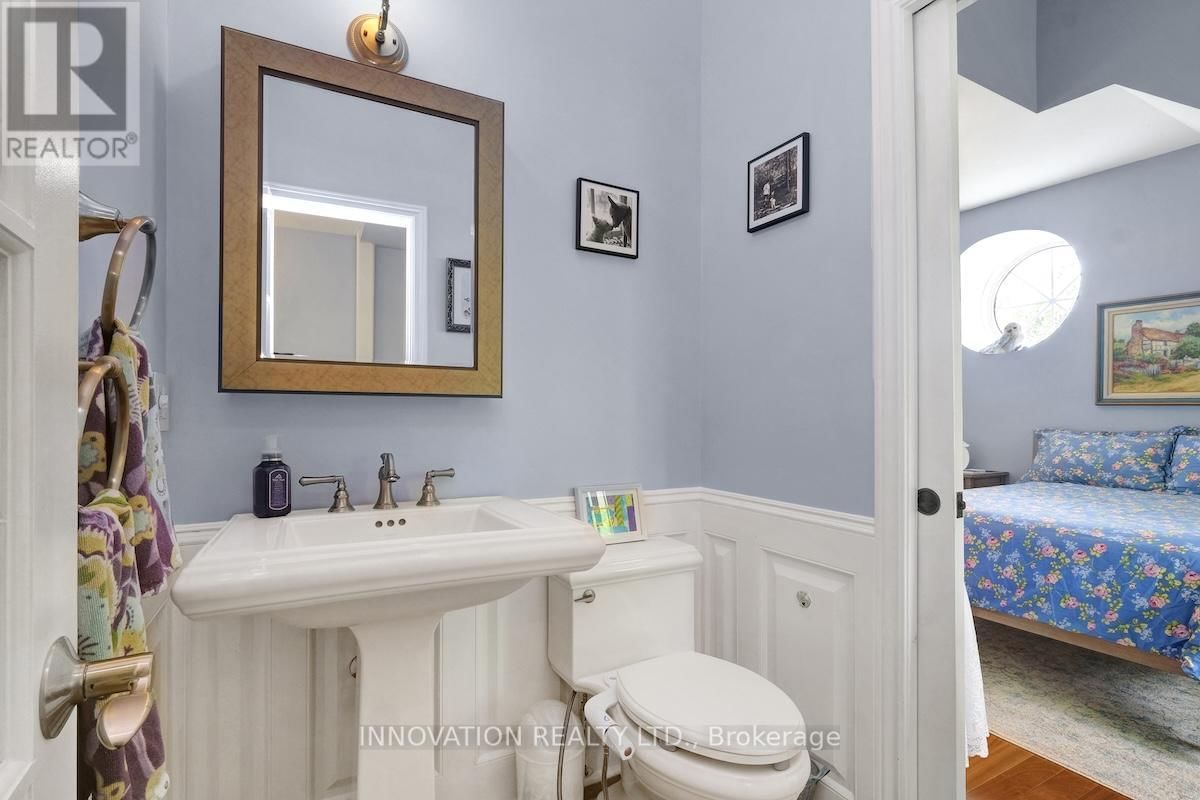 1 - 2976 RICHMOND ROAD Image 32