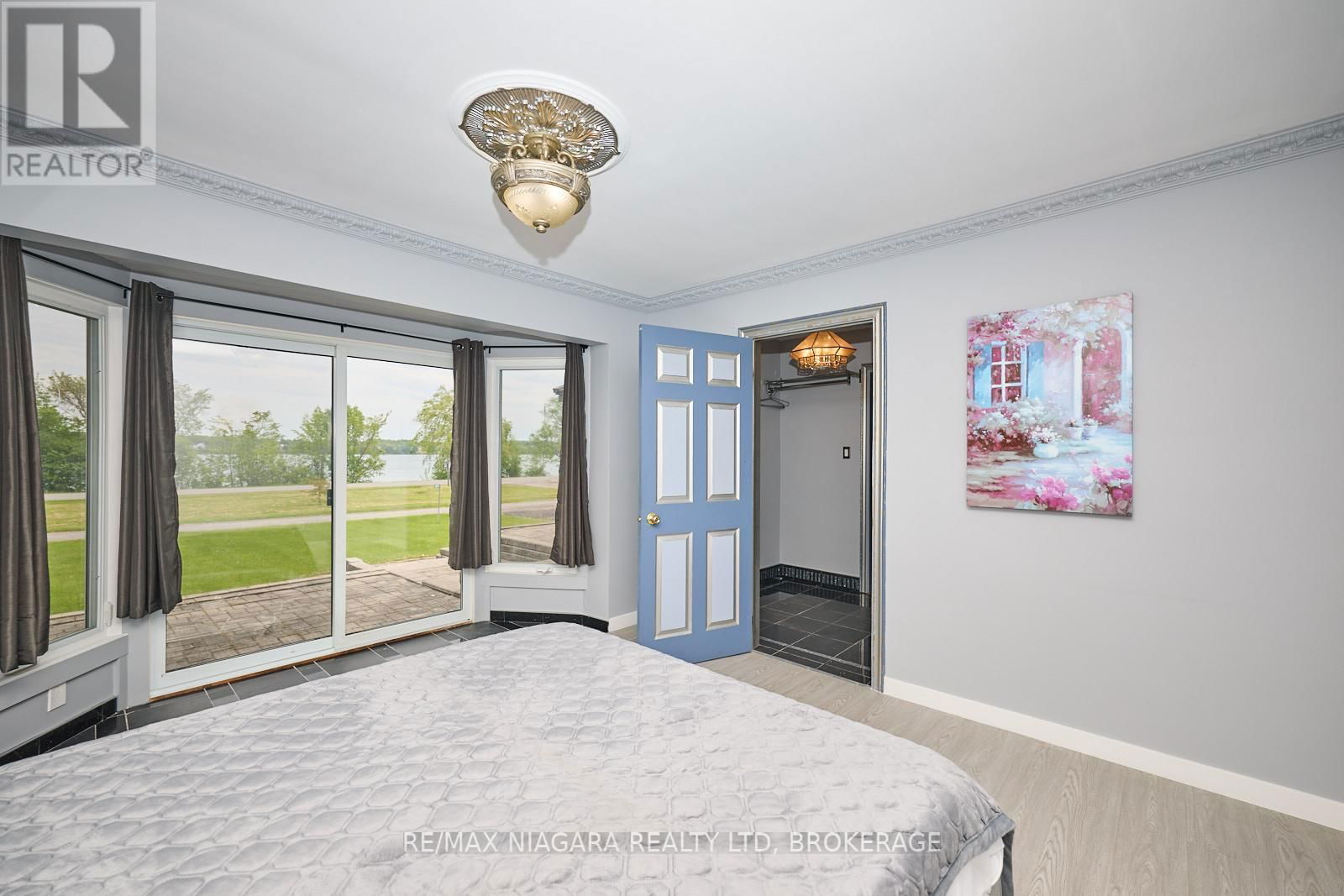 10655 NIAGARA PARKWAY Image 12