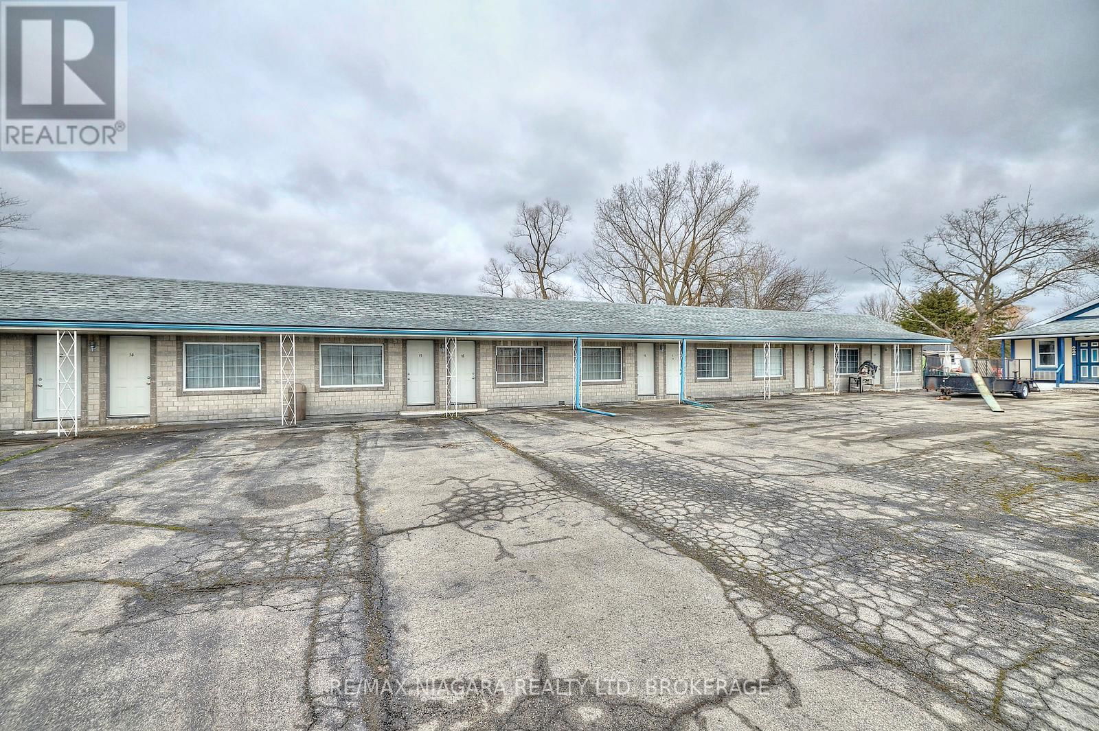 10655 NIAGARA PARKWAY Image 2