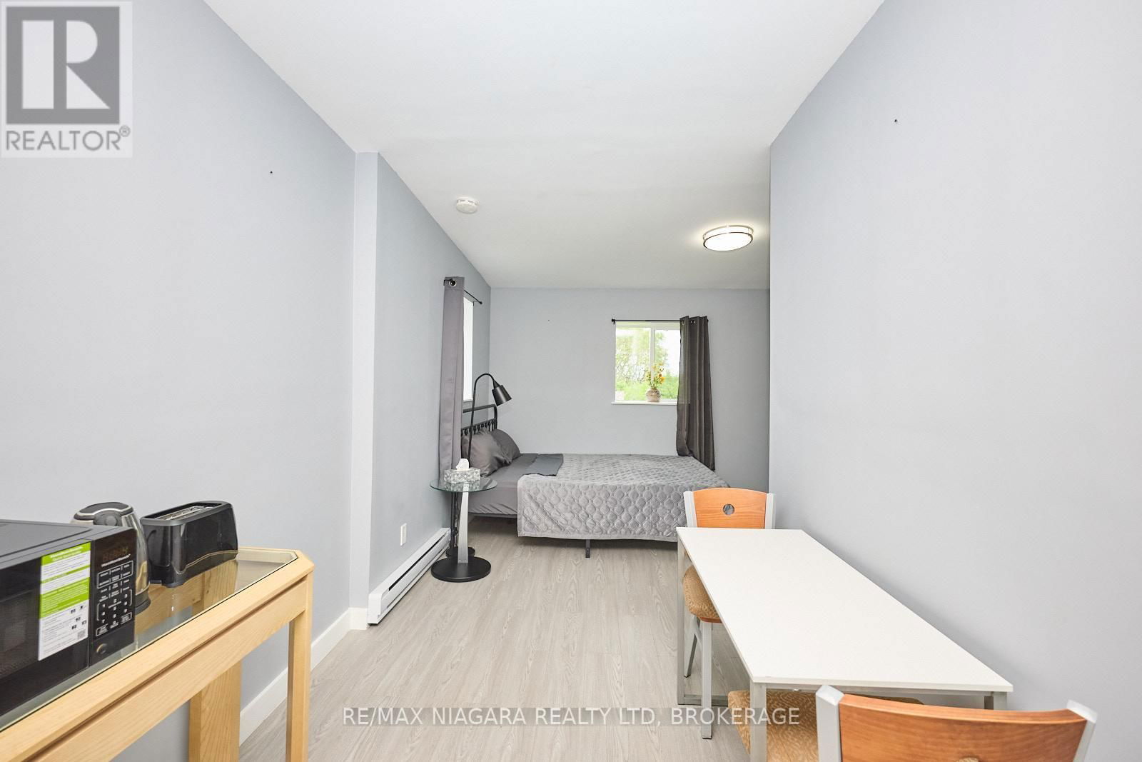 10655 NIAGARA PARKWAY Image 38