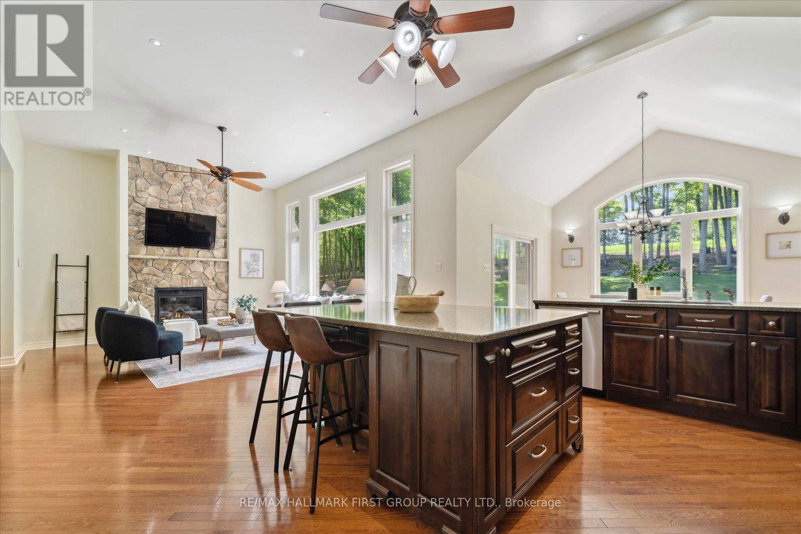 2317 SHERBROOKE STREET WEST Image 5