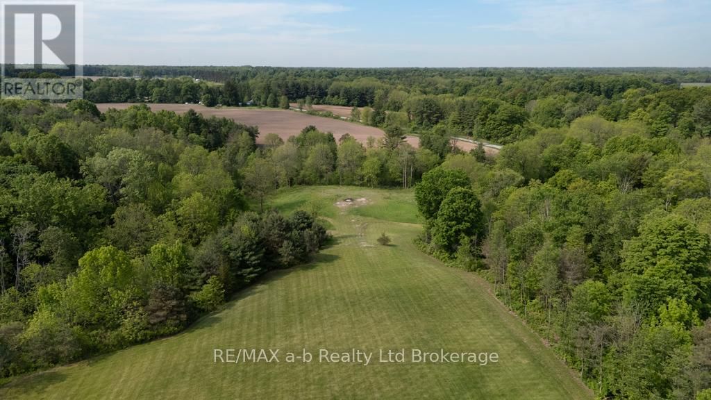 210 BEACH LANE Image 37
