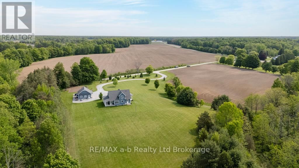210 BEACH LANE Image 38