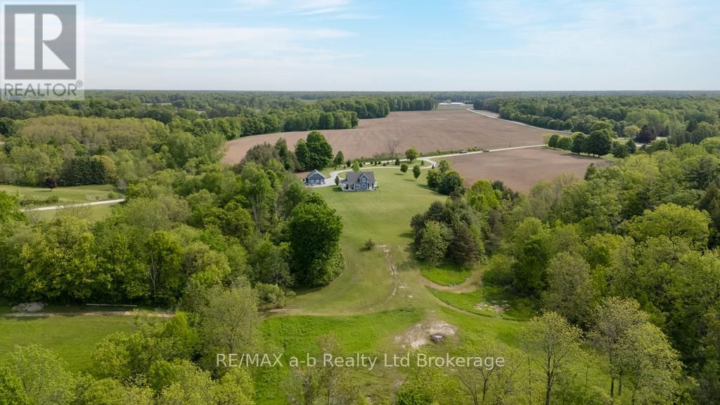 210 BEACH LANE Image 39