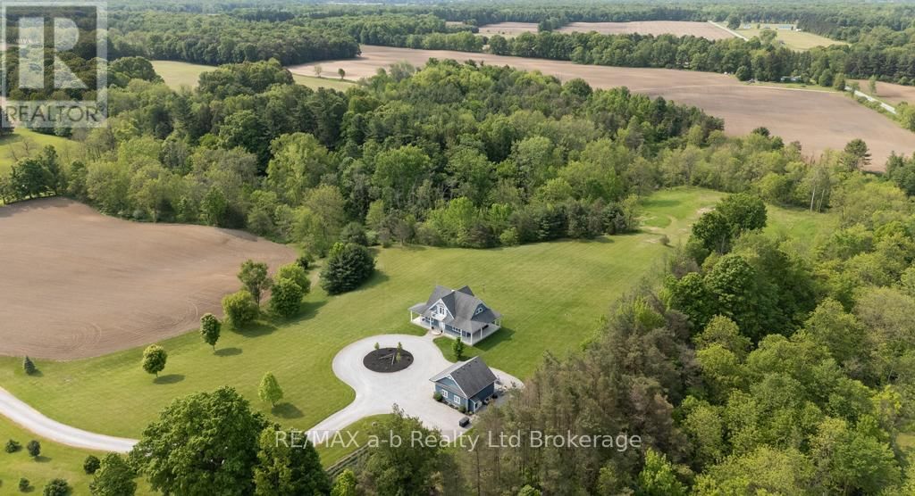 210 BEACH LANE Image 44