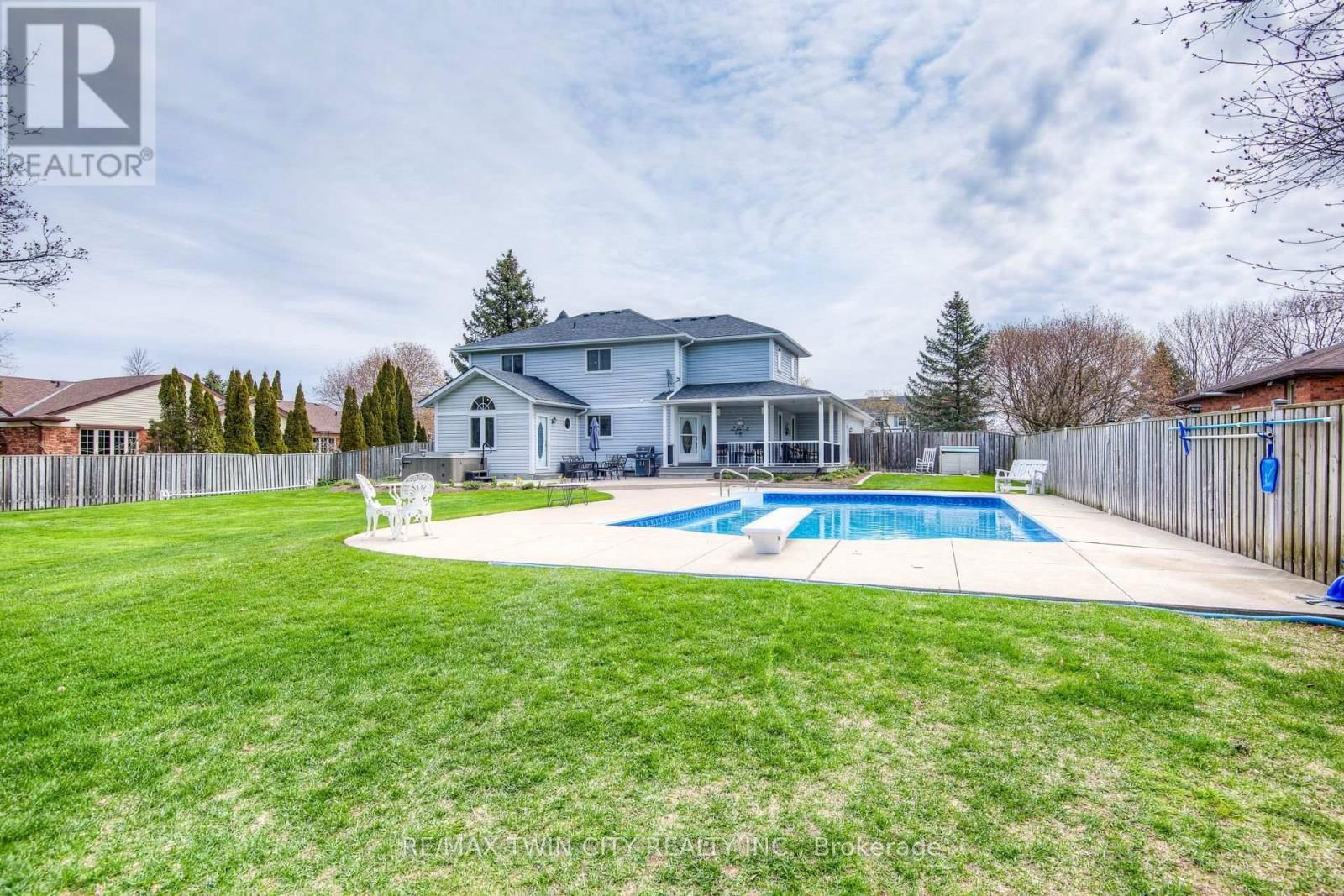 20 VIENNA CRESCENT Image 38