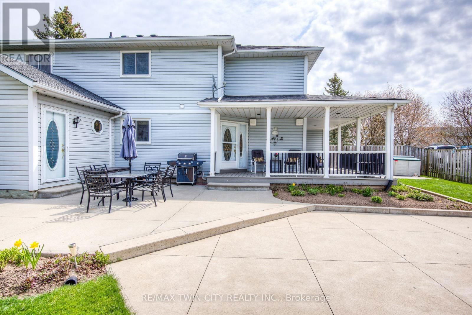 20 VIENNA CRESCENT Image 42