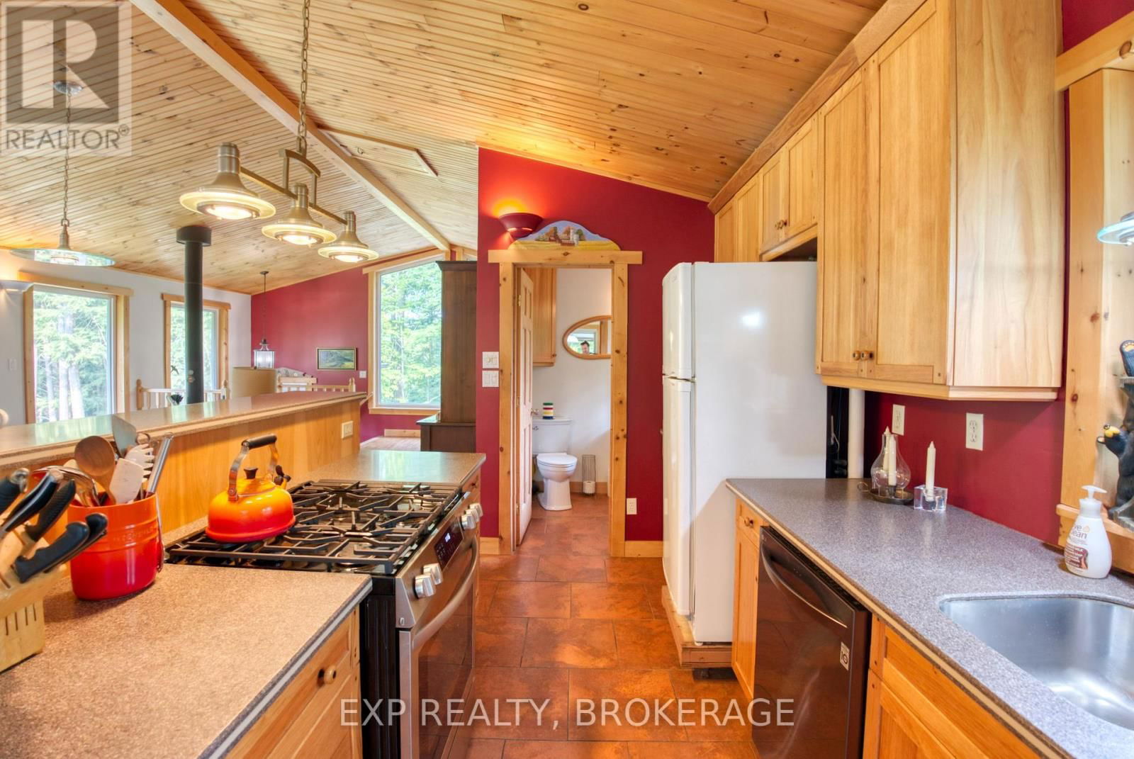 1191 ROCK LAKE ROAD Image 11