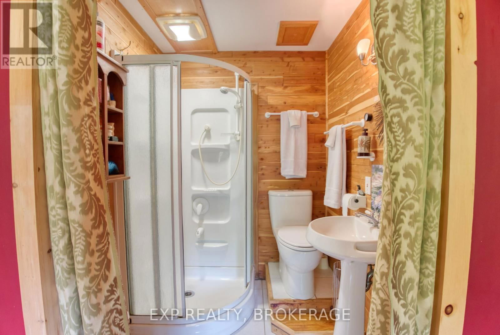1191 ROCK LAKE ROAD Image 17