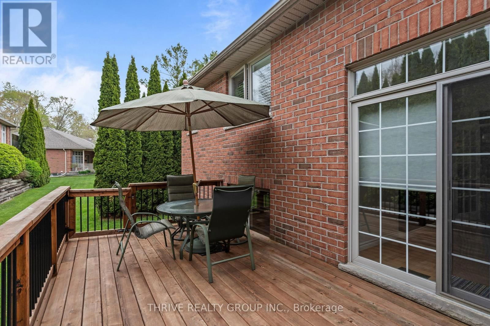 12 - 6 CADEAU TERRACE Image 45