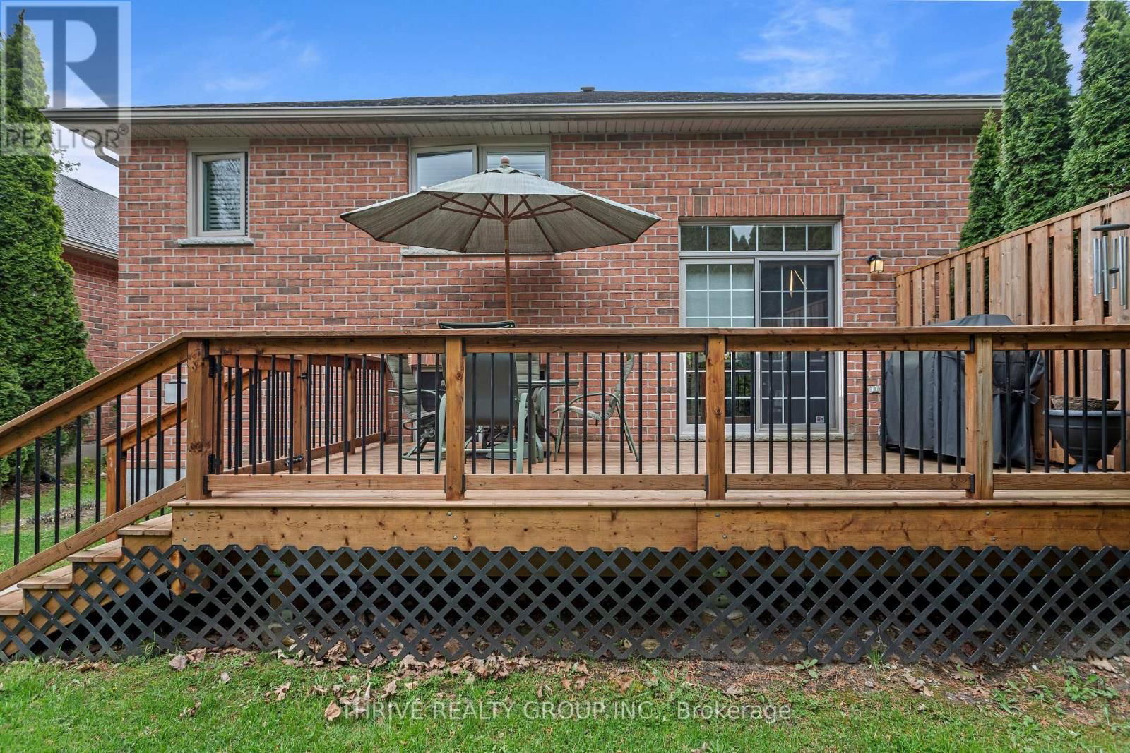 12 - 6 CADEAU TERRACE Image 48