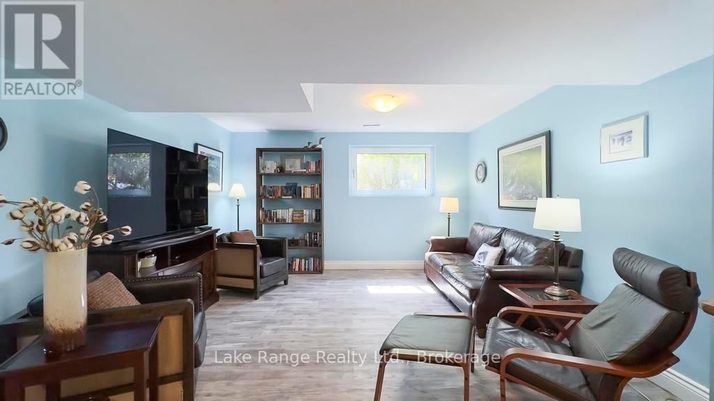 201 SHADYWOOD CRESCENT Image 23