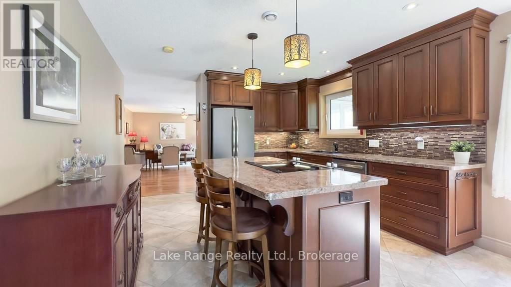 201 SHADYWOOD CRESCENT Image 7