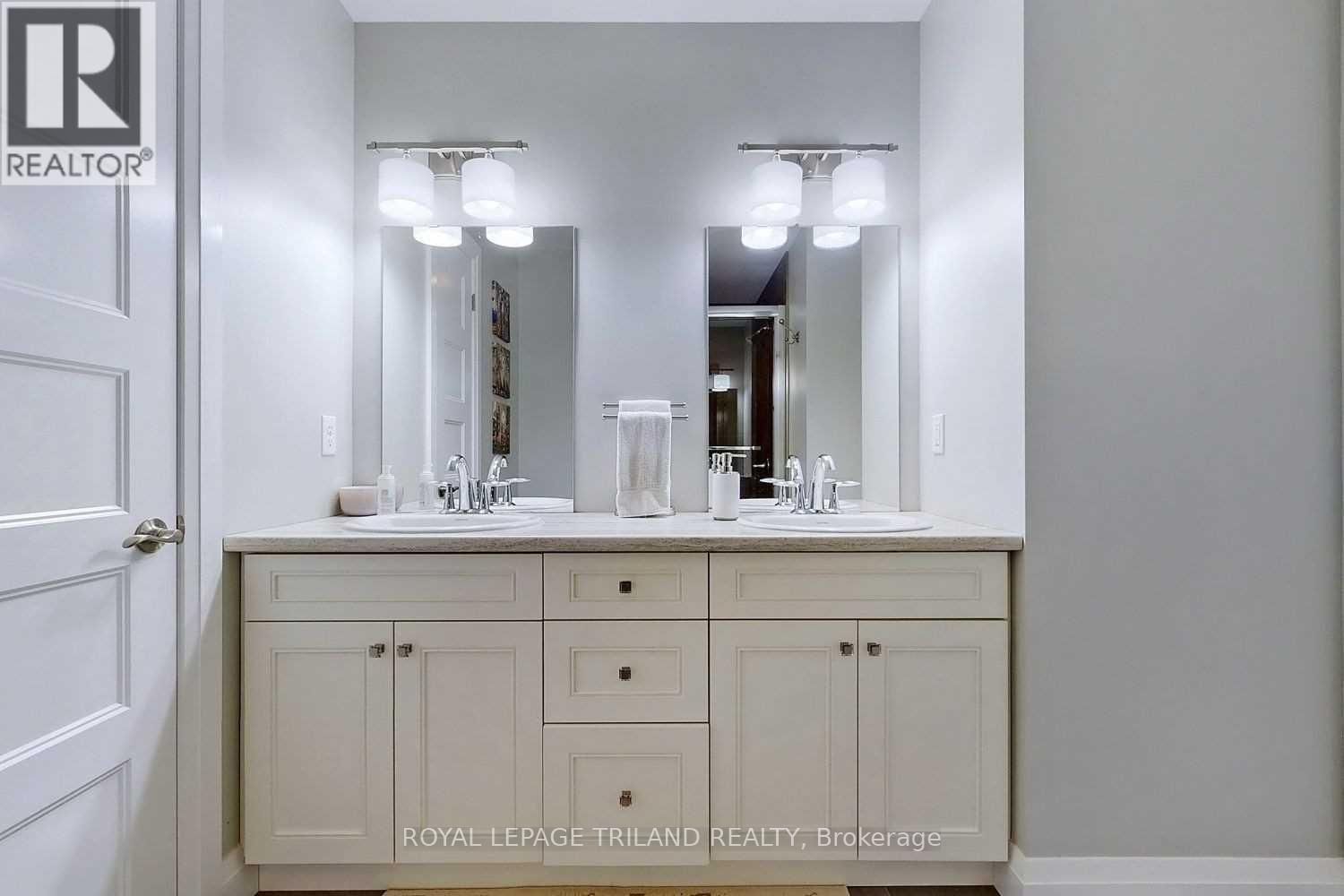 243 CALLAWAY DRIVE Image 17