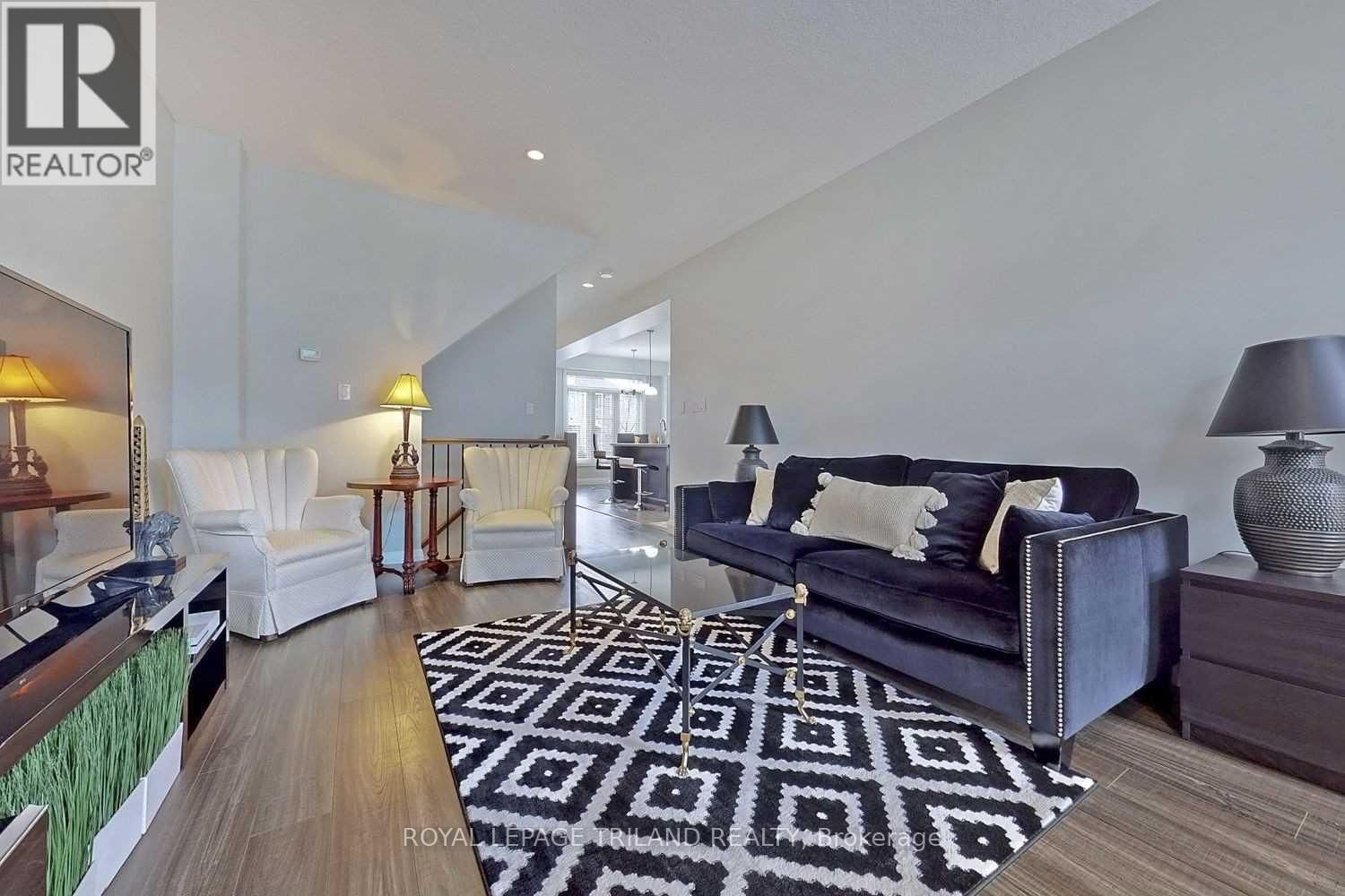 243 CALLAWAY DRIVE Image 5