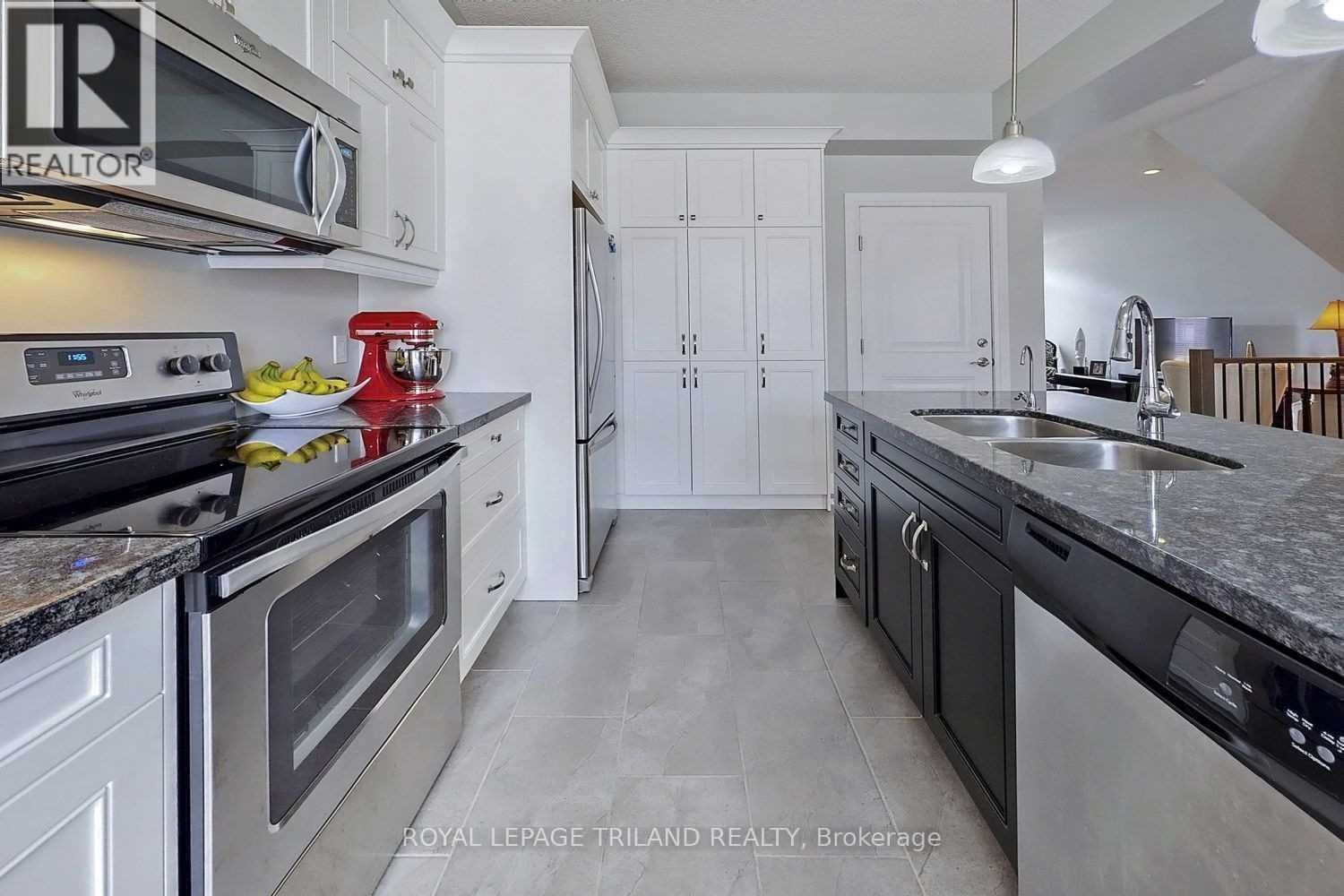 243 CALLAWAY DRIVE Image 9