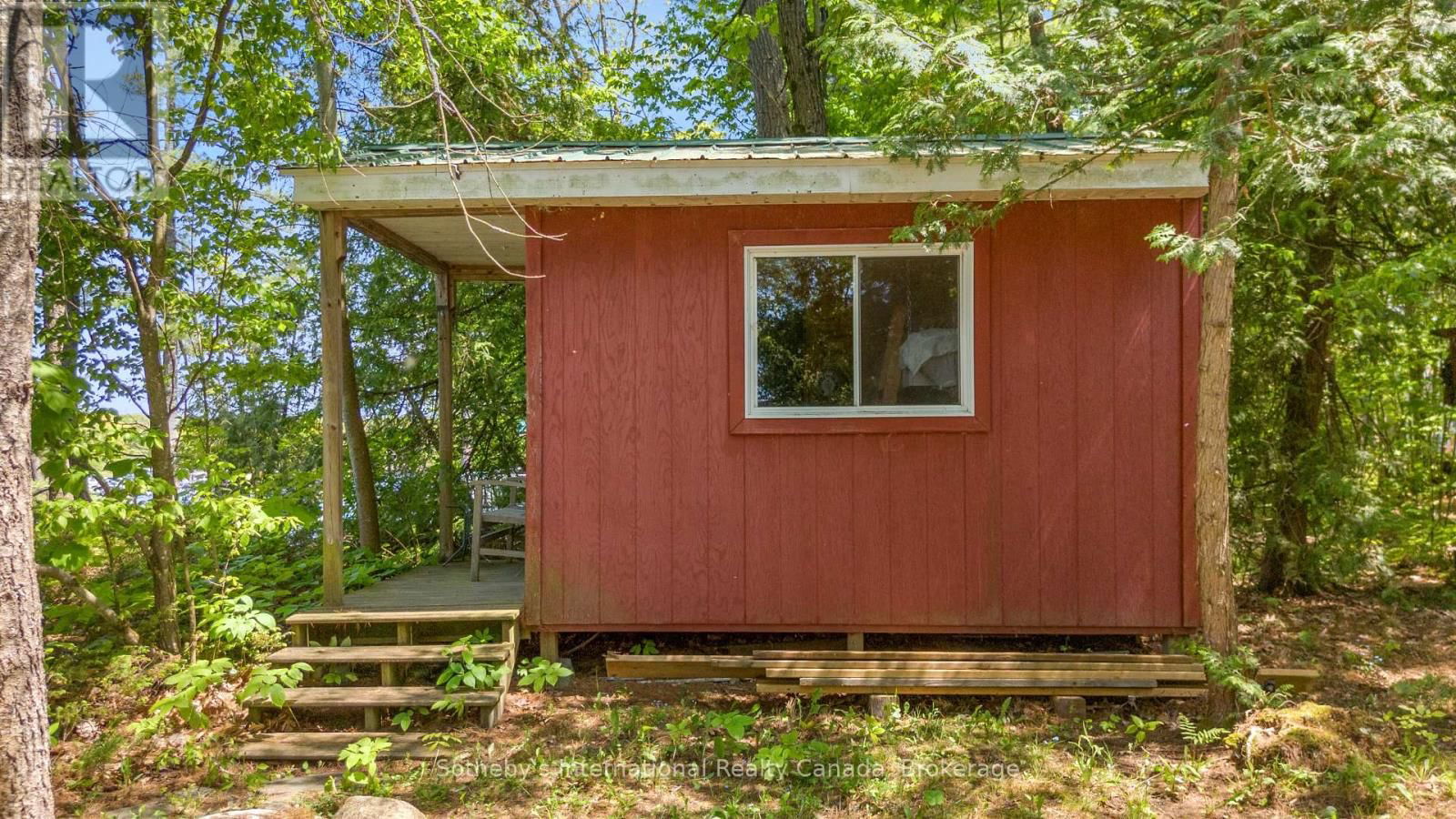 5096 ISLAND 865 Image 12