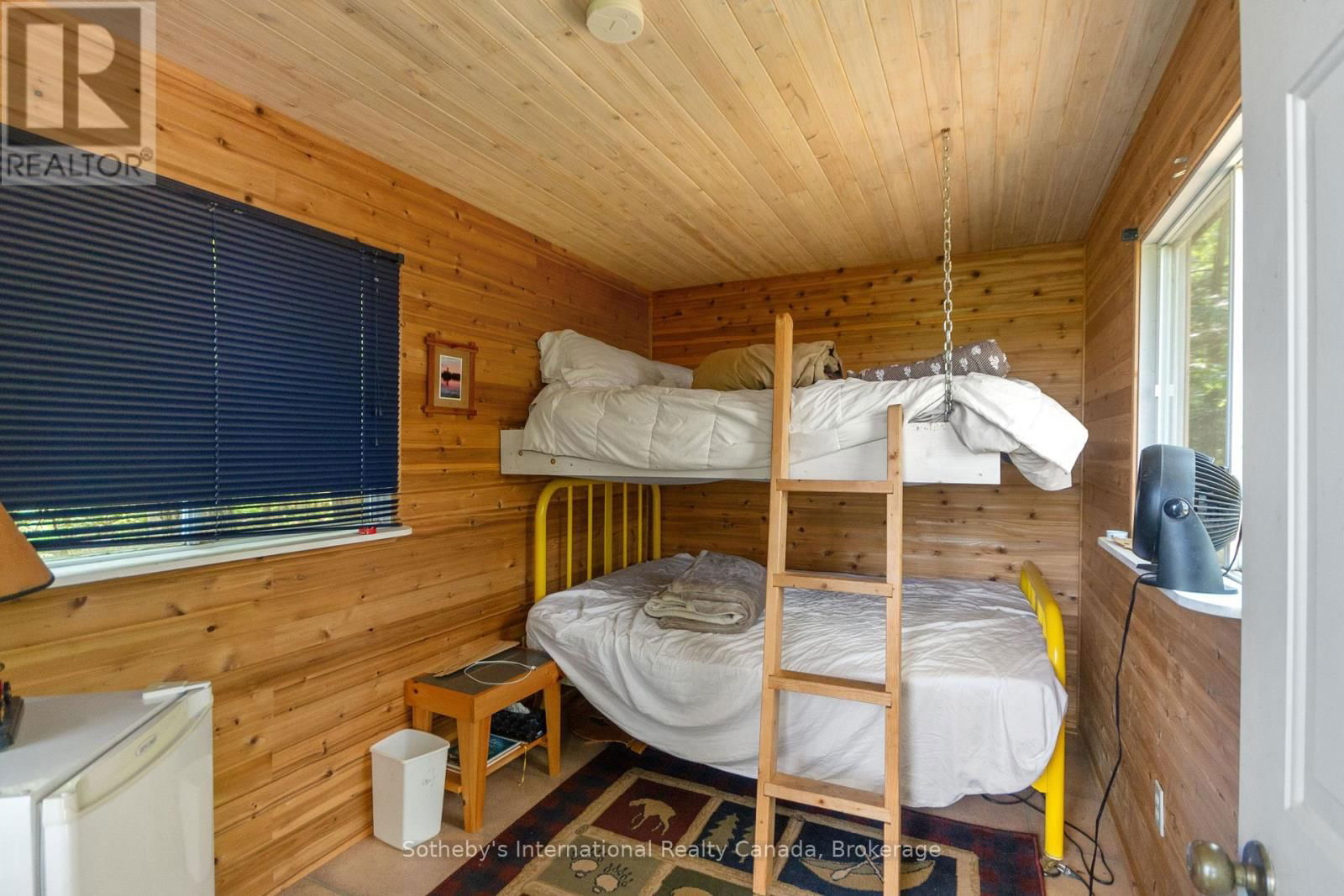 5096 ISLAND 865 Image 13