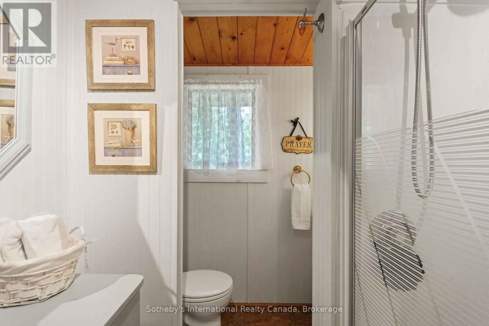 5096 ISLAND 865 Image 9