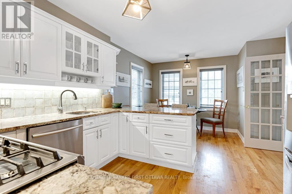 10 PERKINS BOULEVARD Image 11