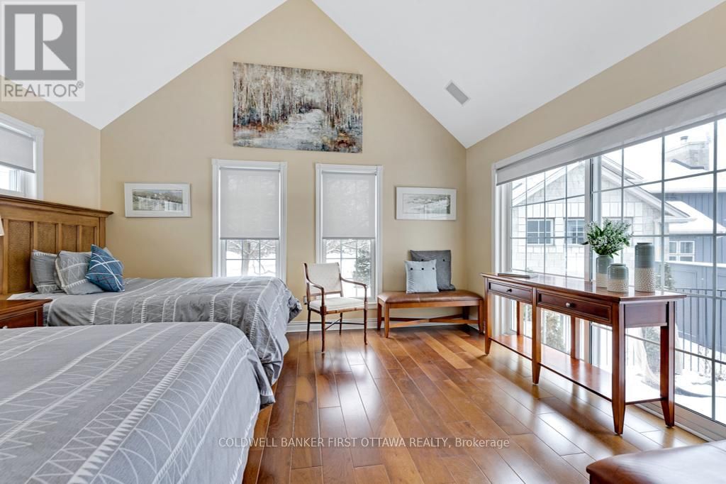 10 PERKINS BOULEVARD Image 15