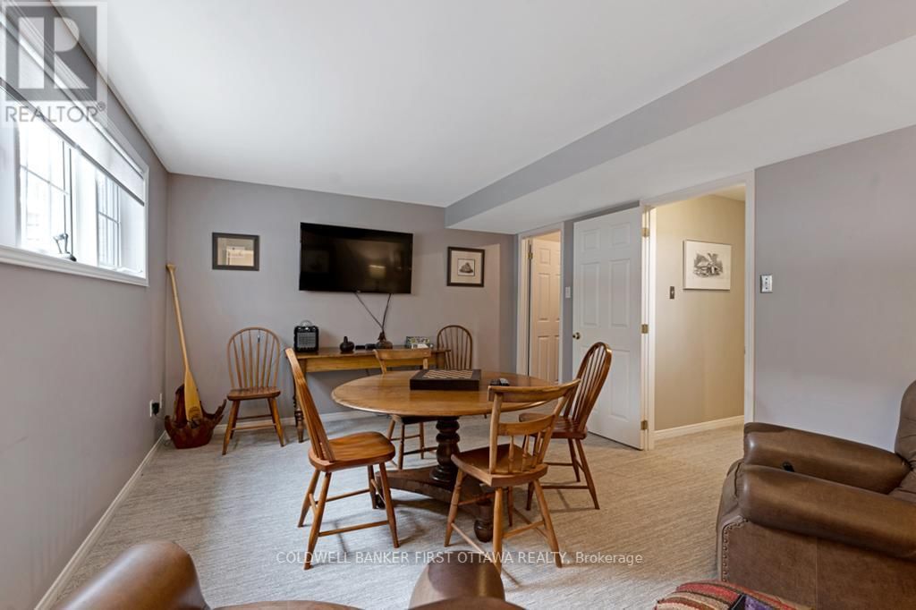 10 PERKINS BOULEVARD Image 28