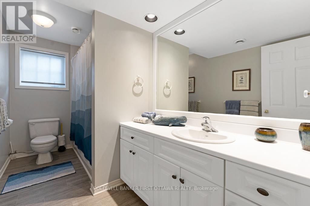 10 PERKINS BOULEVARD Image 34