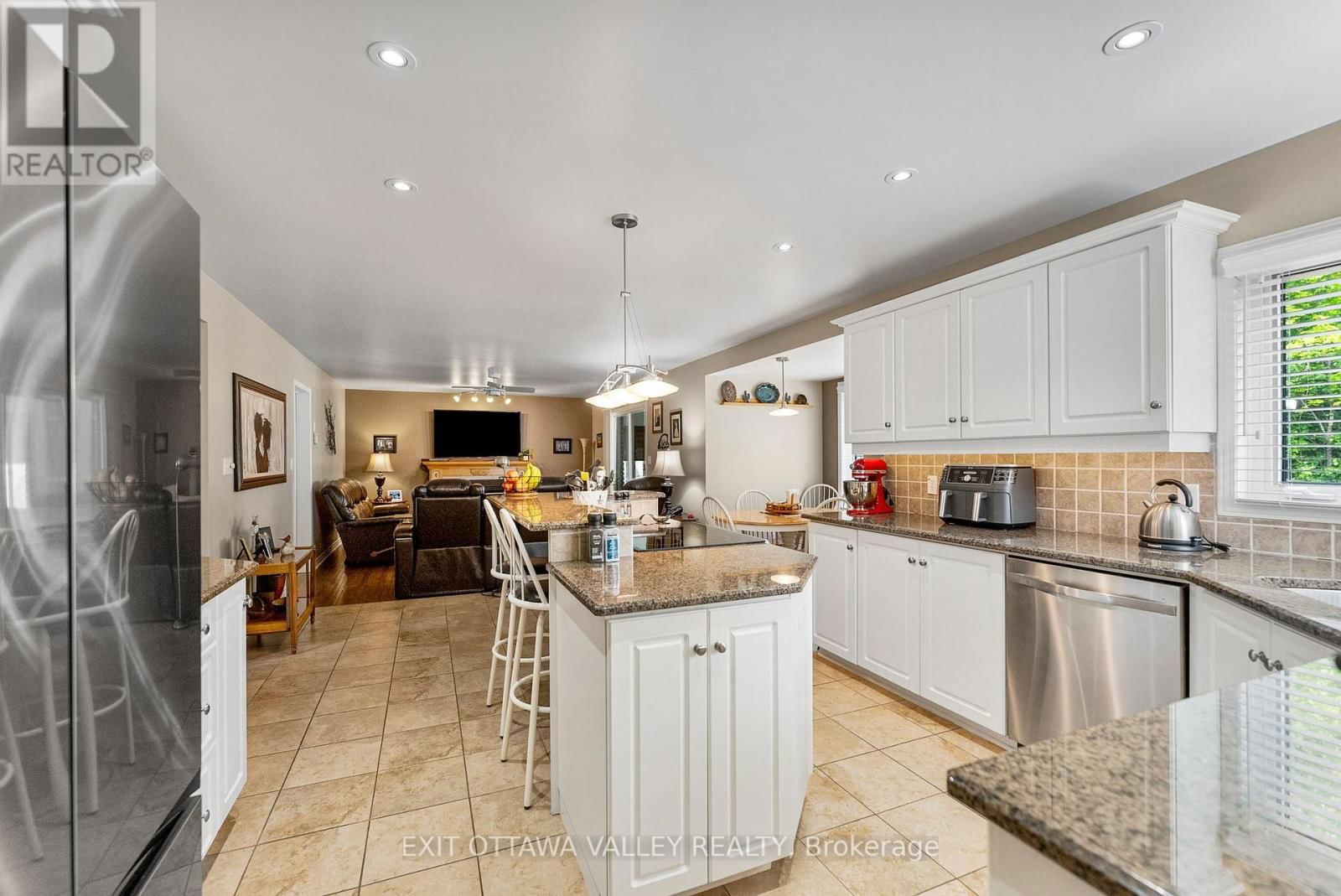 127 OWENS STREET Image 18