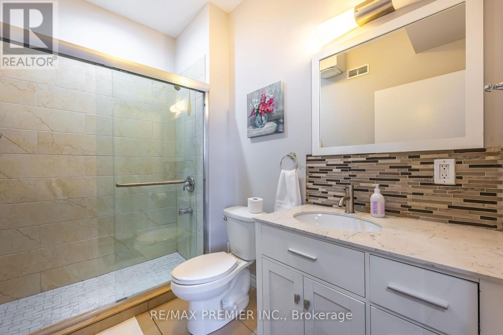 4507 QUEEN STREET Image 14