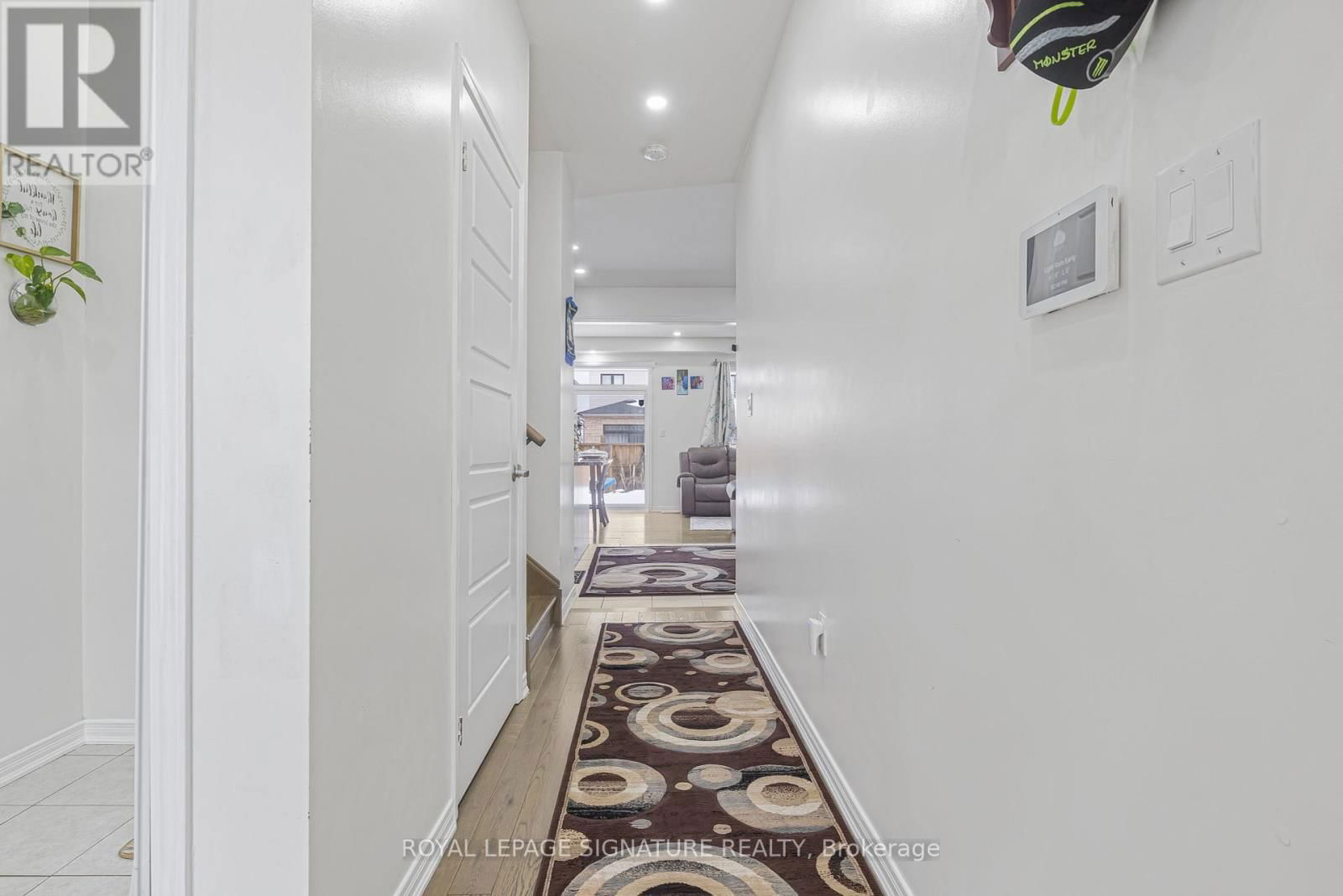 220 BEDROCK DRIVE Image 10