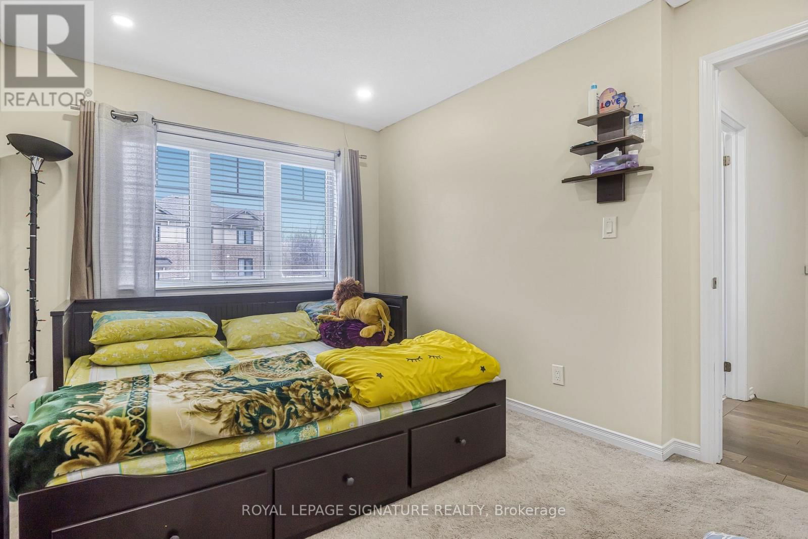 220 BEDROCK DRIVE Image 21