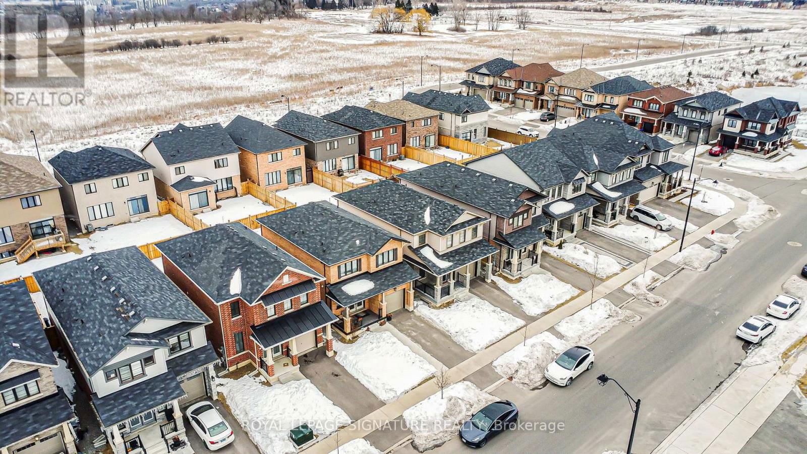 220 BEDROCK DRIVE Image 6