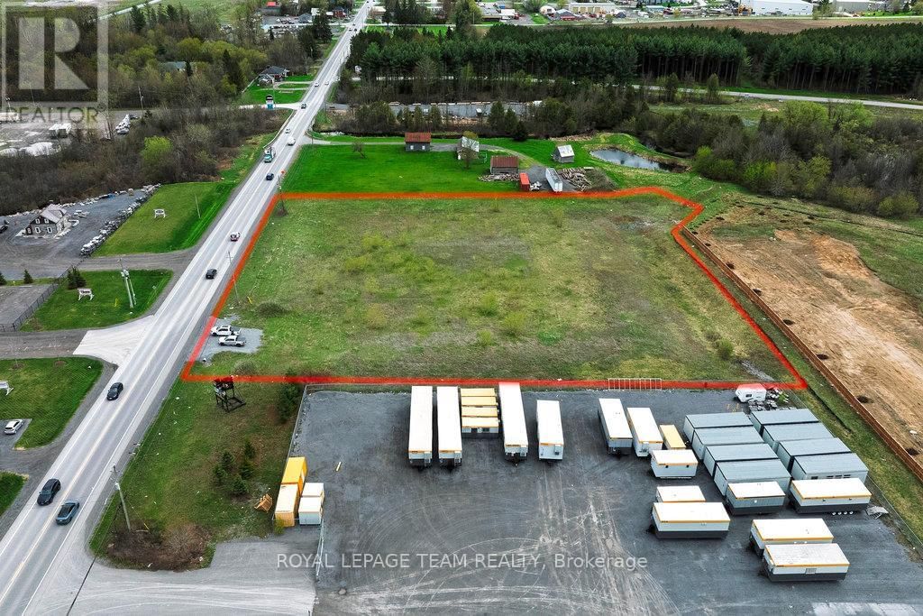 2679 CARP ROAD Image 4