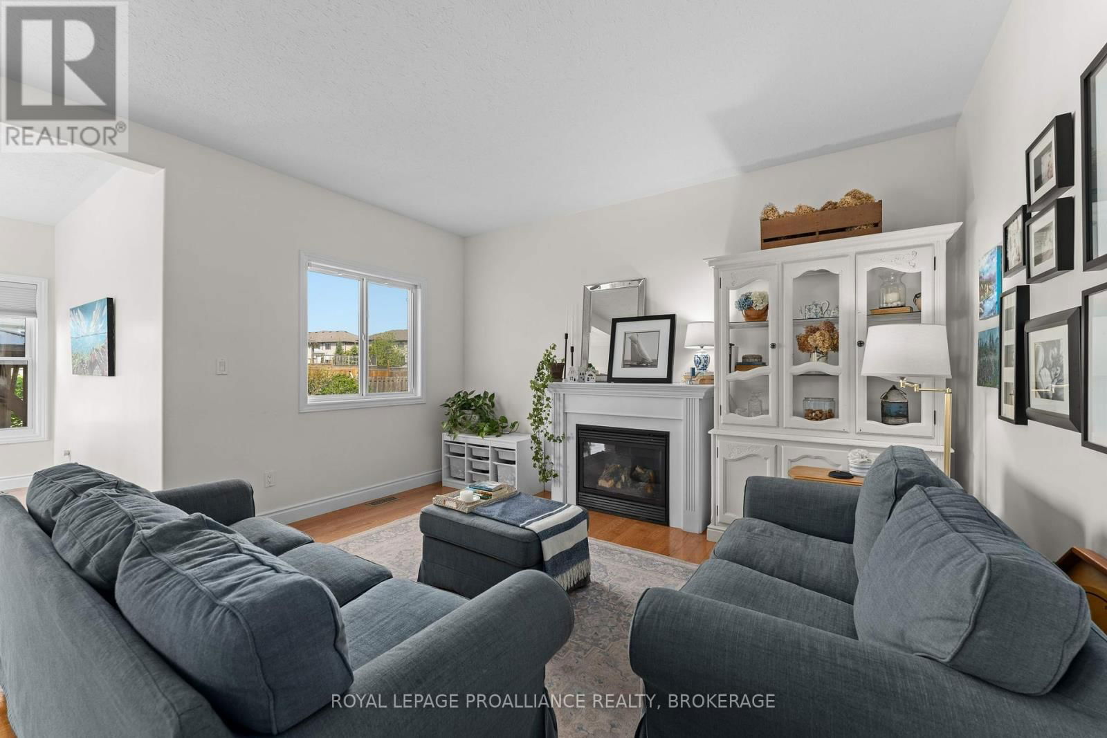 174 SPEERS BOULEVARD Image 18