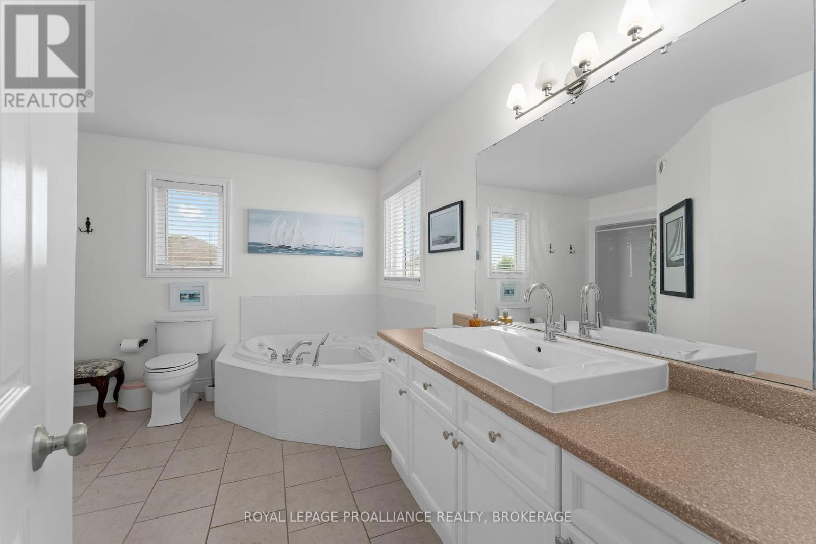 174 SPEERS BOULEVARD Image 22