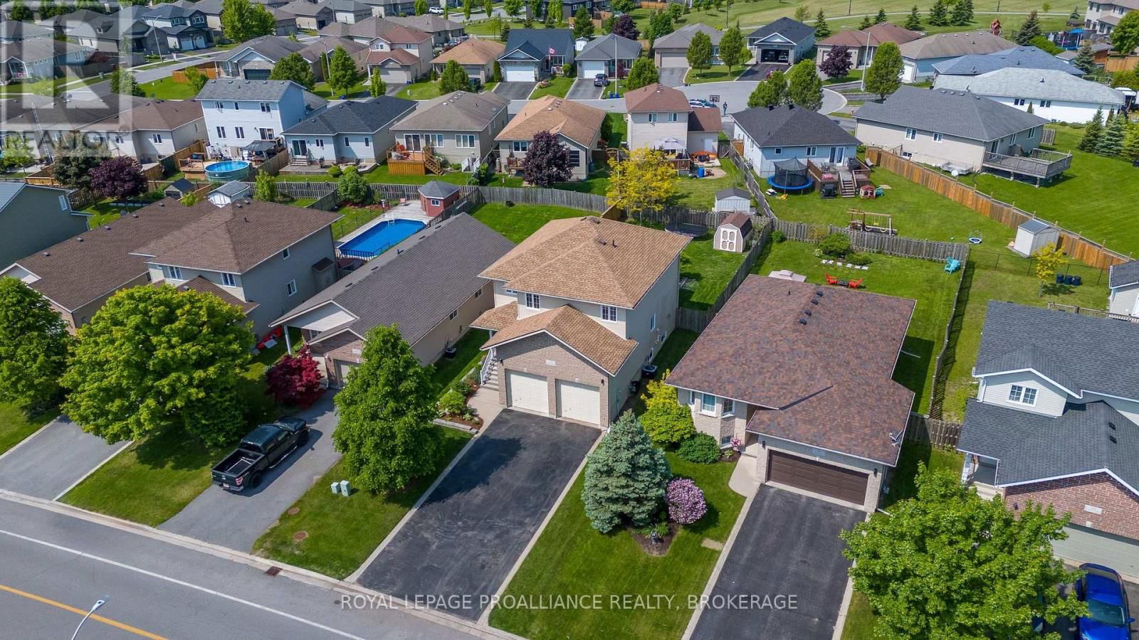 174 SPEERS BOULEVARD Image 3