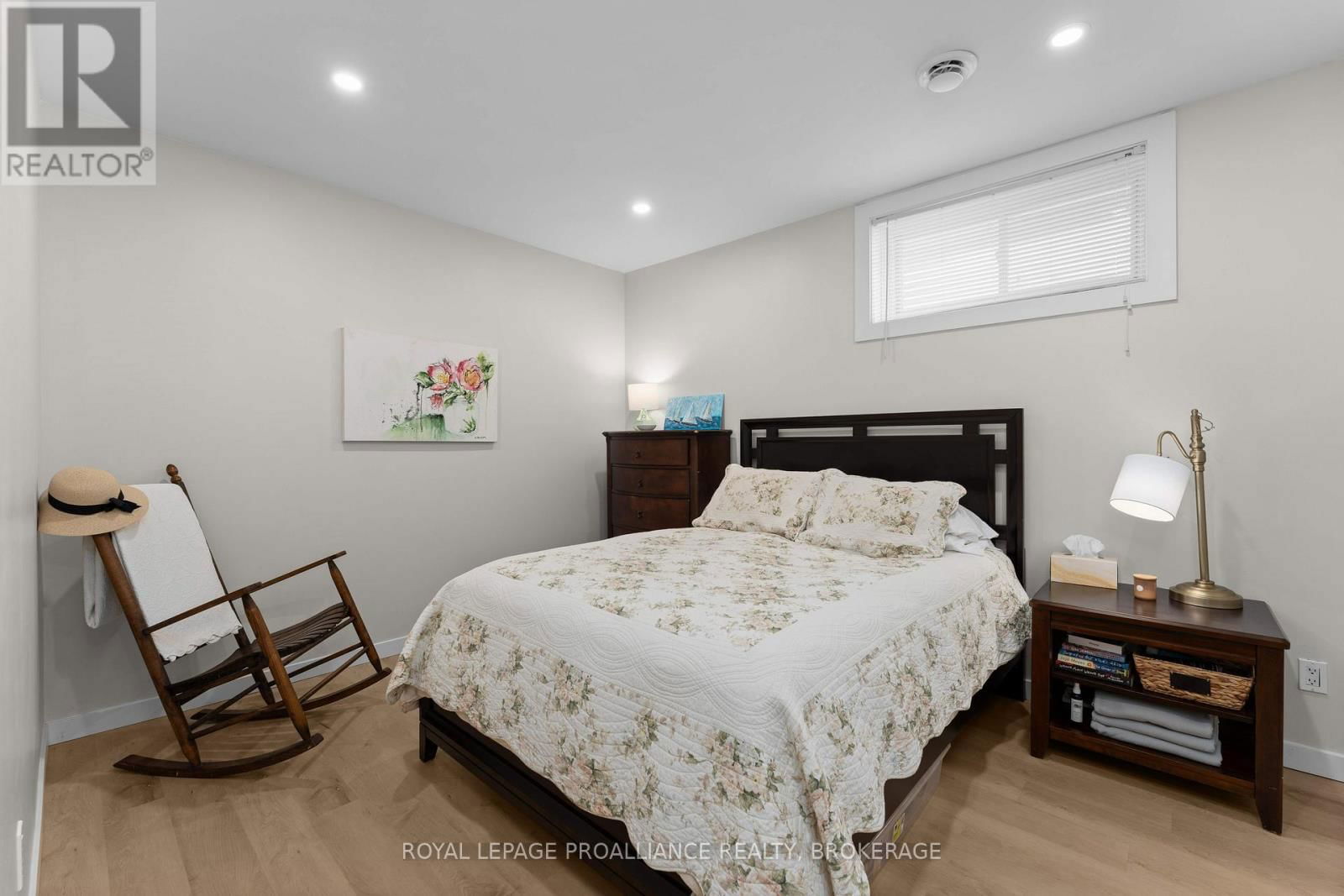 174 SPEERS BOULEVARD Image 31