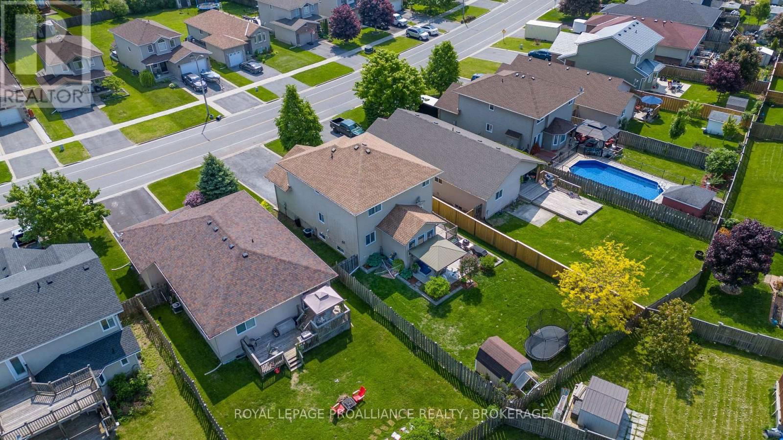 174 SPEERS BOULEVARD Image 39